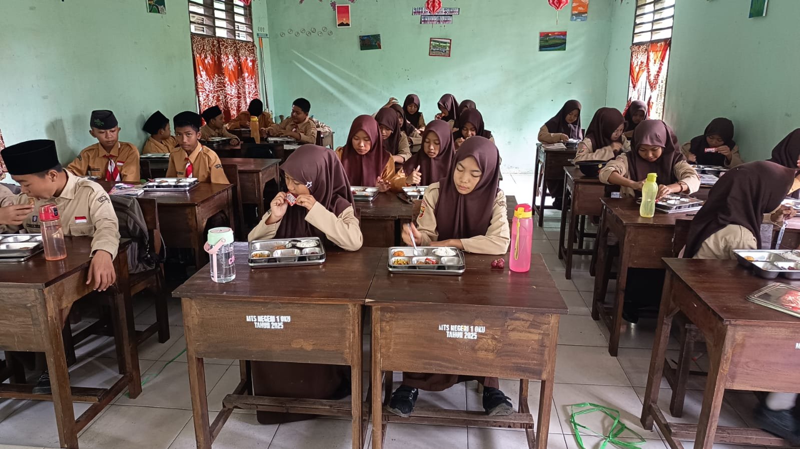 Kegiatan MBG (Makan Bergizi Gratis) di MTs Negeri 1 OKU Tahun 2025